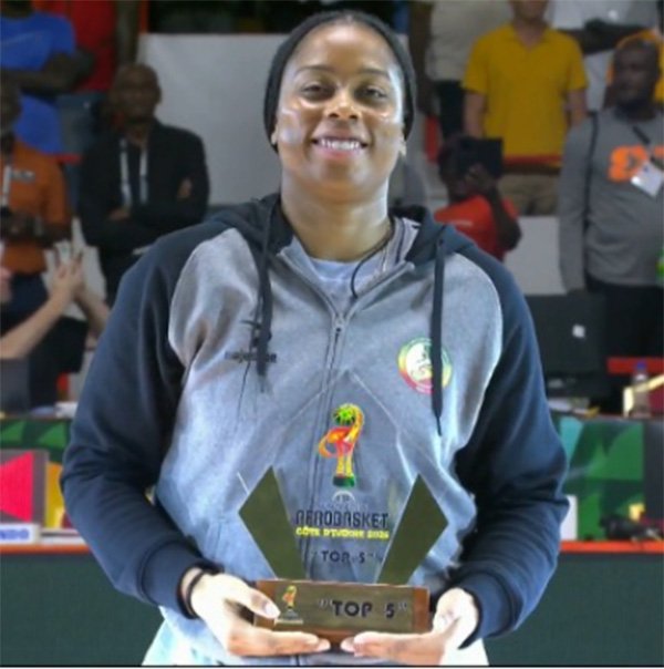 Distinction Cierra Janay, meilleure meneuse et dans le «5 majeur»